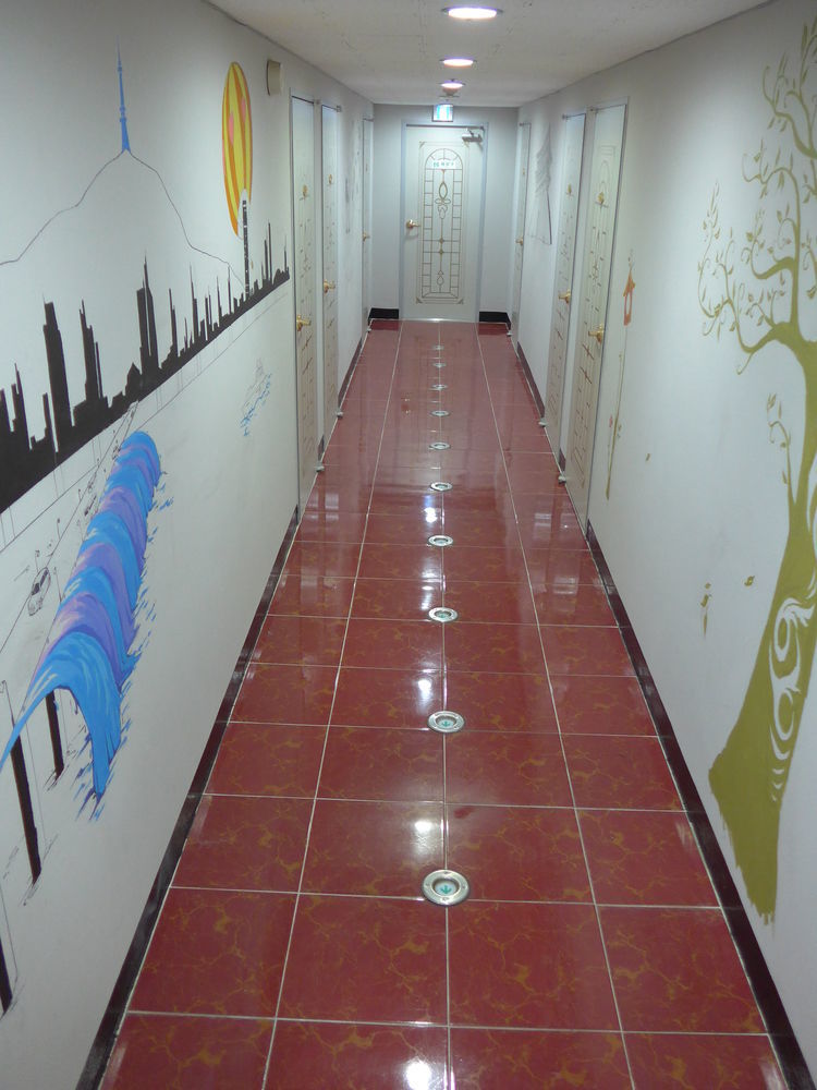Hotel May's House 2*